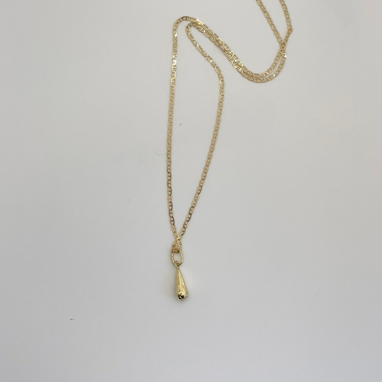 18K Gold Teardrop Pendant w/Chain